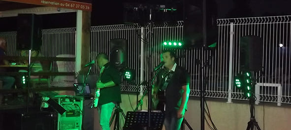 Evening entertainment at Les Peupliers campsite, a family-friendly campsite in Colombiers near Béziers