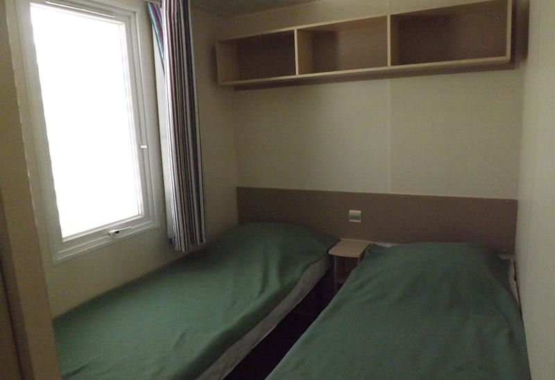 Bedroom: 2-bedroom 28-29m² mobilehome sleeping 4